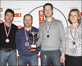 Победительница 2 этапа чемпионата по боулингу СТИС 2012 команда Технологи уюта